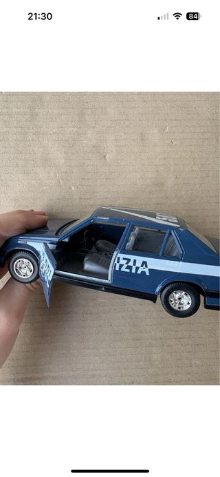 Alfa Romeo Polizia Burago