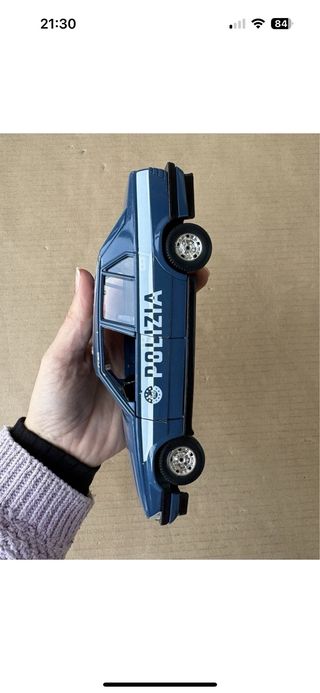 Alfa Romeo Polizia Burago