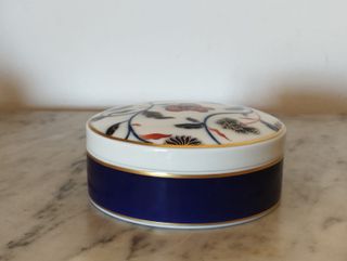 Caixa de porcelana da coleção Vista Alegre 'Qing'