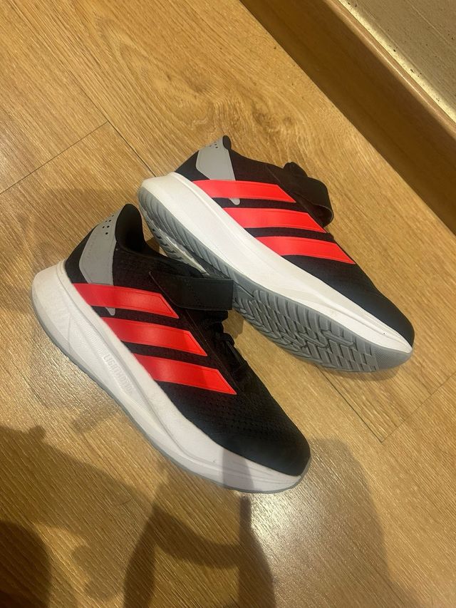 Zapatillas Adidas Niño Talla 33