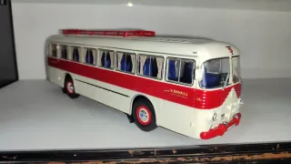 Lote 2 Autobuses Pegaso 1/43