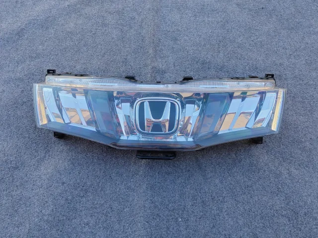 Rejilla delantera Honda civic 2009