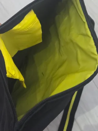 Bolso bandolera JB negro y amarillo