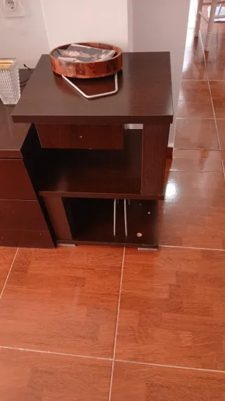 Mueble TV madera oscura