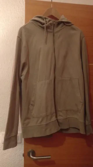Sudadera con capucha y cremallera
