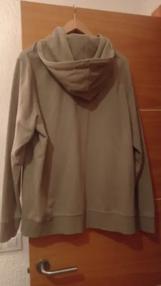 Sudadera con capucha y cremallera