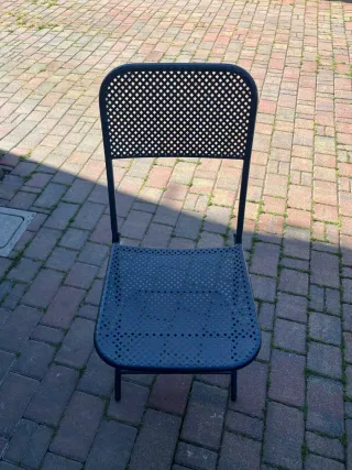 Set tavolo e 4 sedie pieghevoli