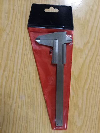 [94] Calibre o Pie de Rey