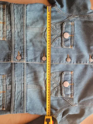 Chaqueta vaquera Woman Secret t L, aunque es S XS