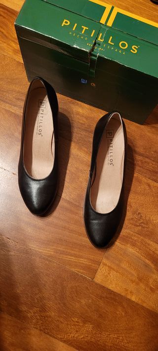 Zapatos de piel Pitillos