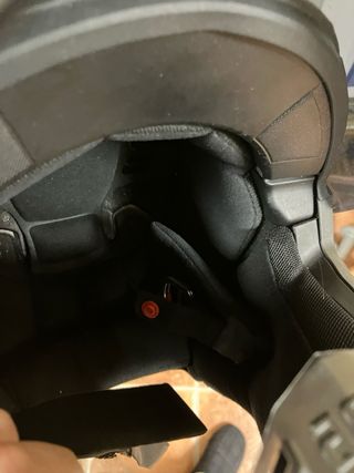 Dos Cascos de moto  -AGV blanco -LS2 rojo