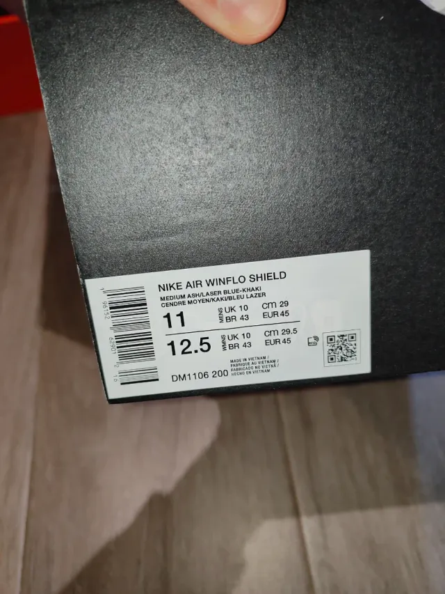 Nike Air Winflo Shield Talla 45 sin estrenar