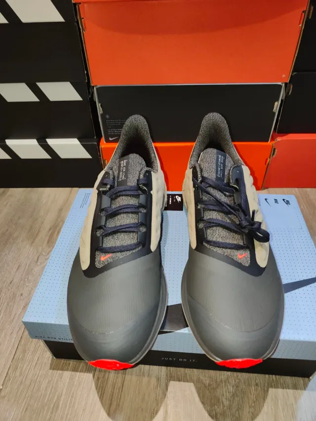 Nike Air Winflo Shield Talla 45 sin estrenar