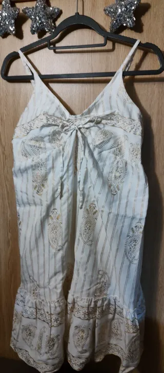 Vestido blanco hueso y dorado estampado