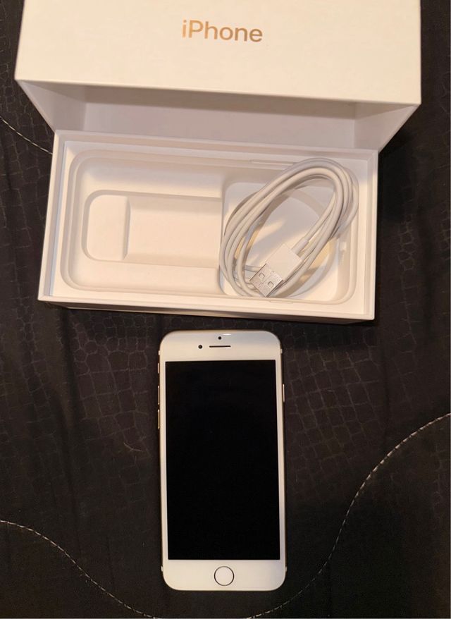 iPhone 7  Apple – 32GB – Gold