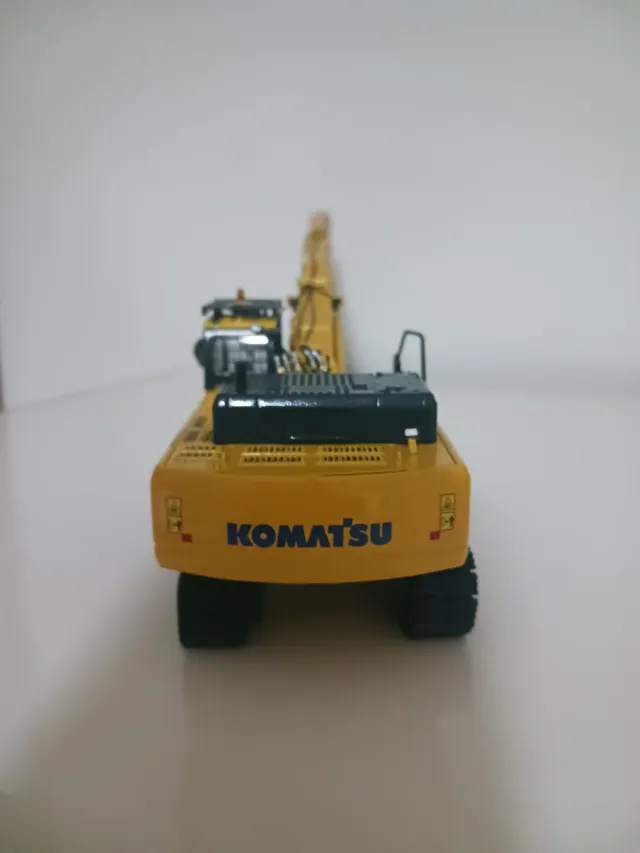 Modelo Komatsu PC450 U.H. 1:50