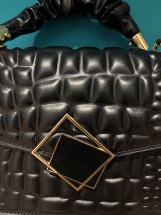 Borsa atracolla trapuntata con tracolla rimovibile