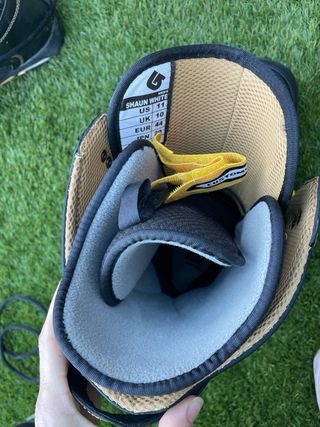 Botas y fijaciones Burton + tabla Salomon