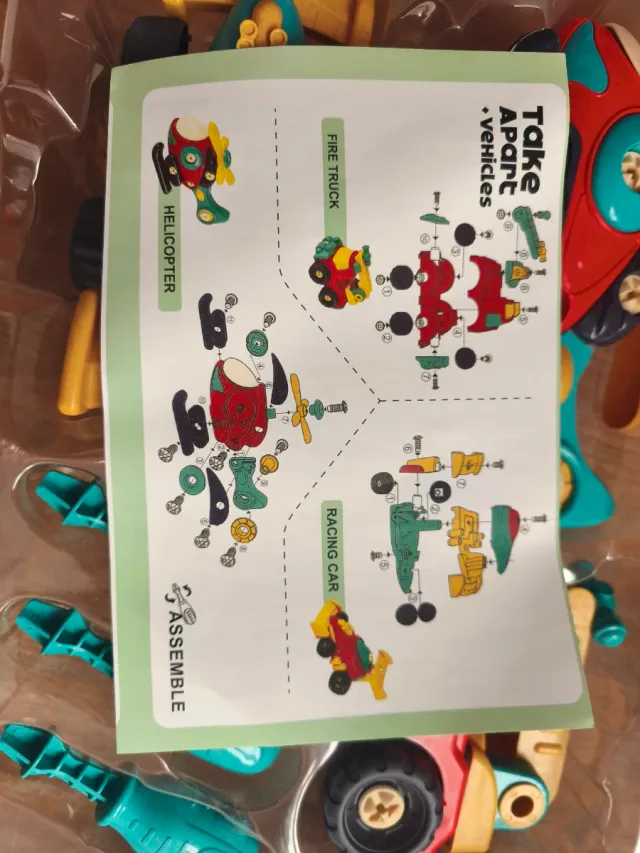 Juguete para montar helicóptero y camión