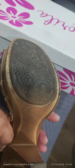 Zapatos de tacón vaqueros