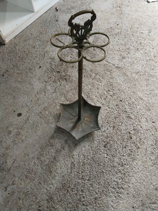 Paragüero metal antiguo