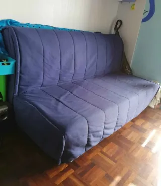 Divano letto blu in tessuto trasformabile