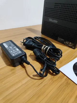 Mini PC Shuttle Negro