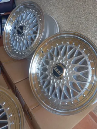 Llantas tipo BBS RS 17X7.5 ET35 5x100/5x114
