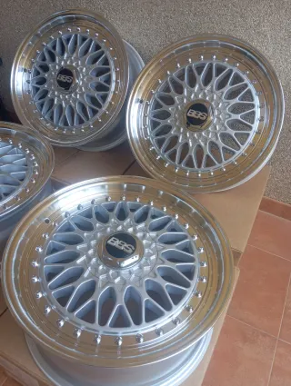 Llantas tipo BBS RS 17X7.5 ET35 5x100/5x114