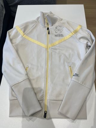 Sudadera Nike Blanca y Amarilla