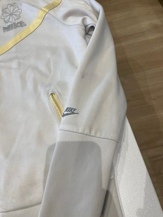 Sudadera Nike Blanca y Amarilla