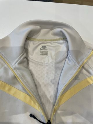 Sudadera Nike Blanca y Amarilla