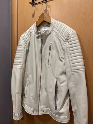 Chaqueta Zara Blanca Cuero