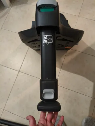 2 sillas de coche Cybex . Grupo 0+ 15 kg+ base gir