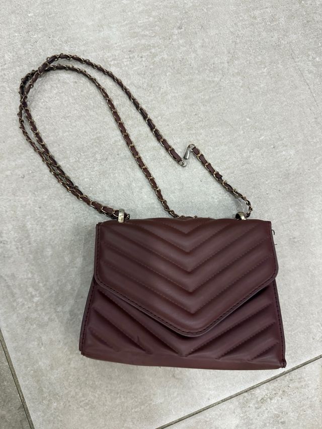 Borsa donna marrone con tracolla a catena