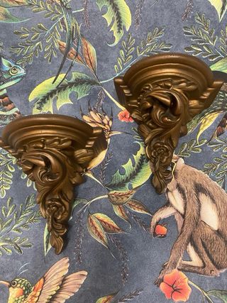 pareja de ménsulas escayola antigua