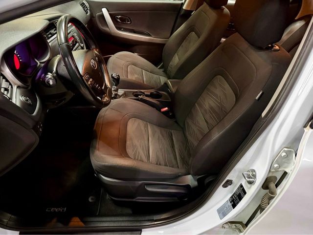 KIA Ceed 2017 ETIQUETA C DIESEL