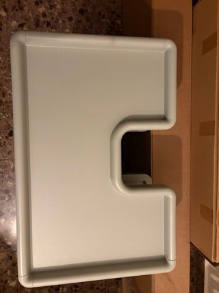 Mueble de baño gris plástico