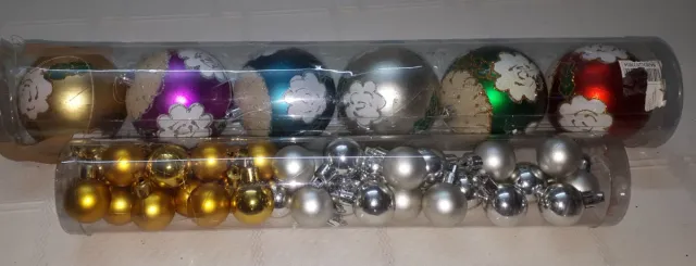 Racimos Navideños Bolas Rojas y otros adornos