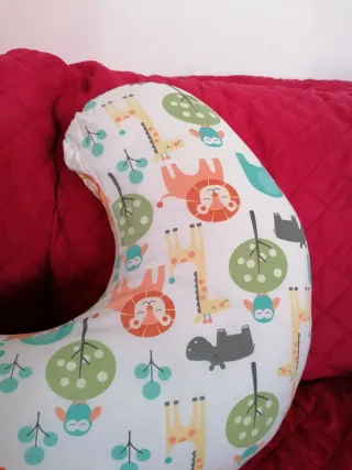 Cuscino allattamento neonato "Chicco - Boppy".
