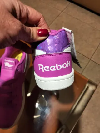 Zapatillas Reebok. Talla 37, nuevas con etiqueta