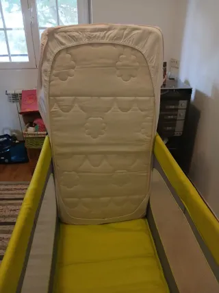 Cuna de viaje plegable