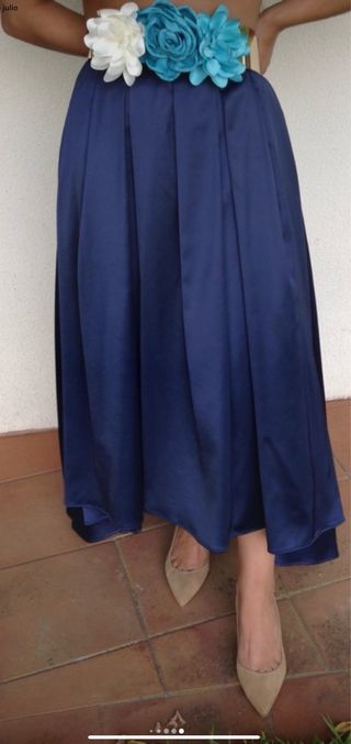 Falda de raso ceremonia color azul noche