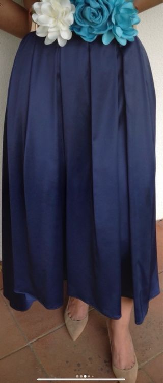 Falda de raso ceremonia color azul noche