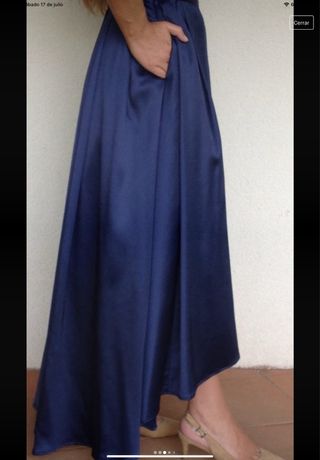 Falda de raso ceremonia color azul noche