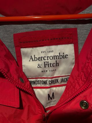 Chaqueta Abercrombie & Fitch Roja