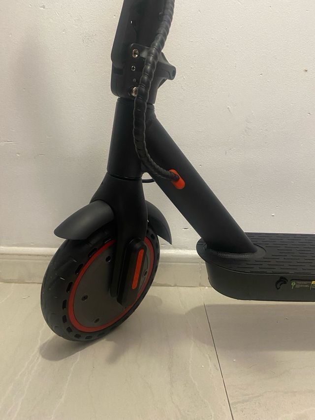 Patinete Eléctrico i9 30km/h y 30km Autonomía