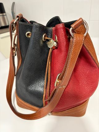 Bolso Saco Piel Rojo y Negro