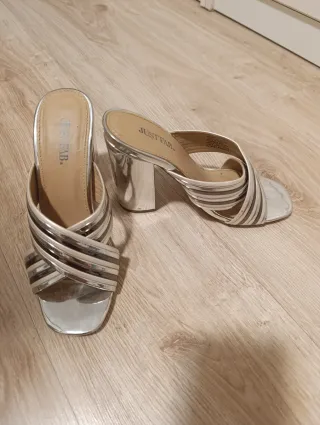 Sandalias plateadas JUSTFAB