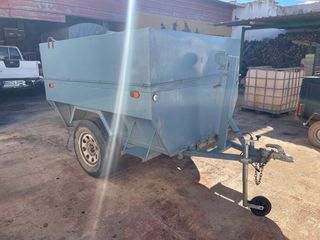 Remolque / Carro/ carrillo en buen estado